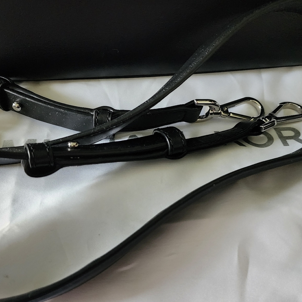 EUC Michael Kors Black satchel with dust‎ cover - Picture 6 of 9